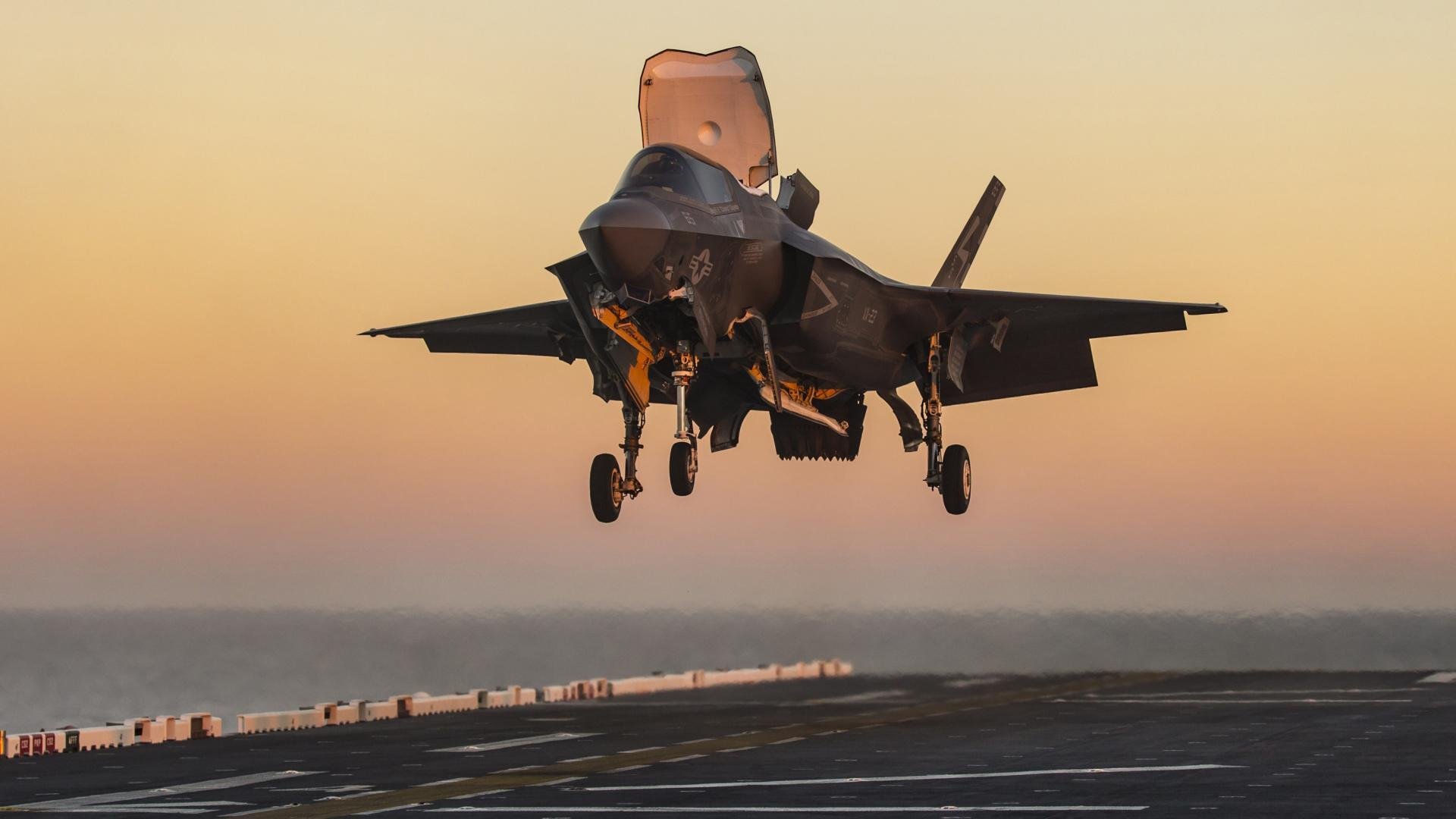 开云首页登录-防守区域重叠协同力度大，队形控制突出，区域联防防守